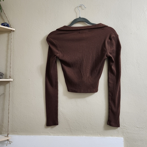 Forever 21 Collared Crop - Picture 3 of 6